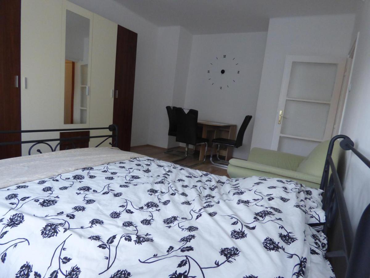 Bega Apartman Appartement Barcs Buitenkant foto