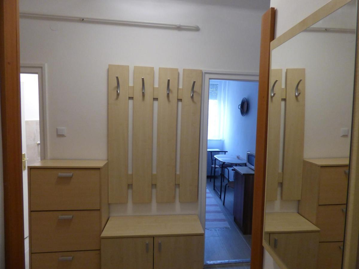 Bega Apartman Appartement Barcs Buitenkant foto